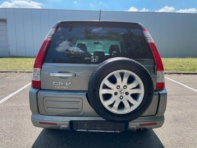 Honda CR-V 2.2i-CTDi Executive. Klima. Navi. Leder. CC - Maastur: pilt 4 Honda CR-V 2.2i-CTDi Executive. Klima. Navi. Leder. CC - Maastur: pilt 4