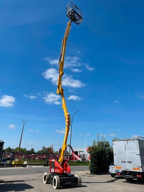 JLG E450AJ. Neue Batterien! 16m. - Veoautolt tõusev platvorm: pilt 1 JLG E450AJ. Neue Batterien! 16m. - Veoautolt tõusev platvorm: pilt 1