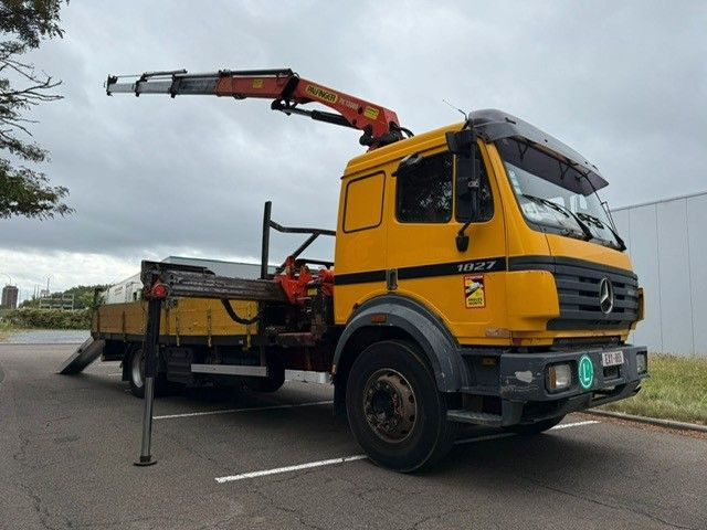 Mercedes-Benz 1827. Kran Palfinger PK13000. - Kraanaga veoauto: pilt 1 Mercedes-Benz 1827. Kran Palfinger PK13000. - Kraanaga veoauto: pilt 1