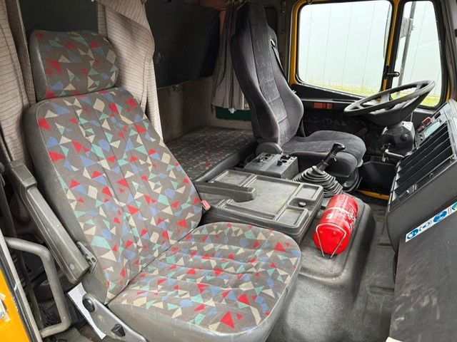 Kraanaga veoauto Mercedes-Benz 1827. Kran Palfinger PK13000.: pilt 18