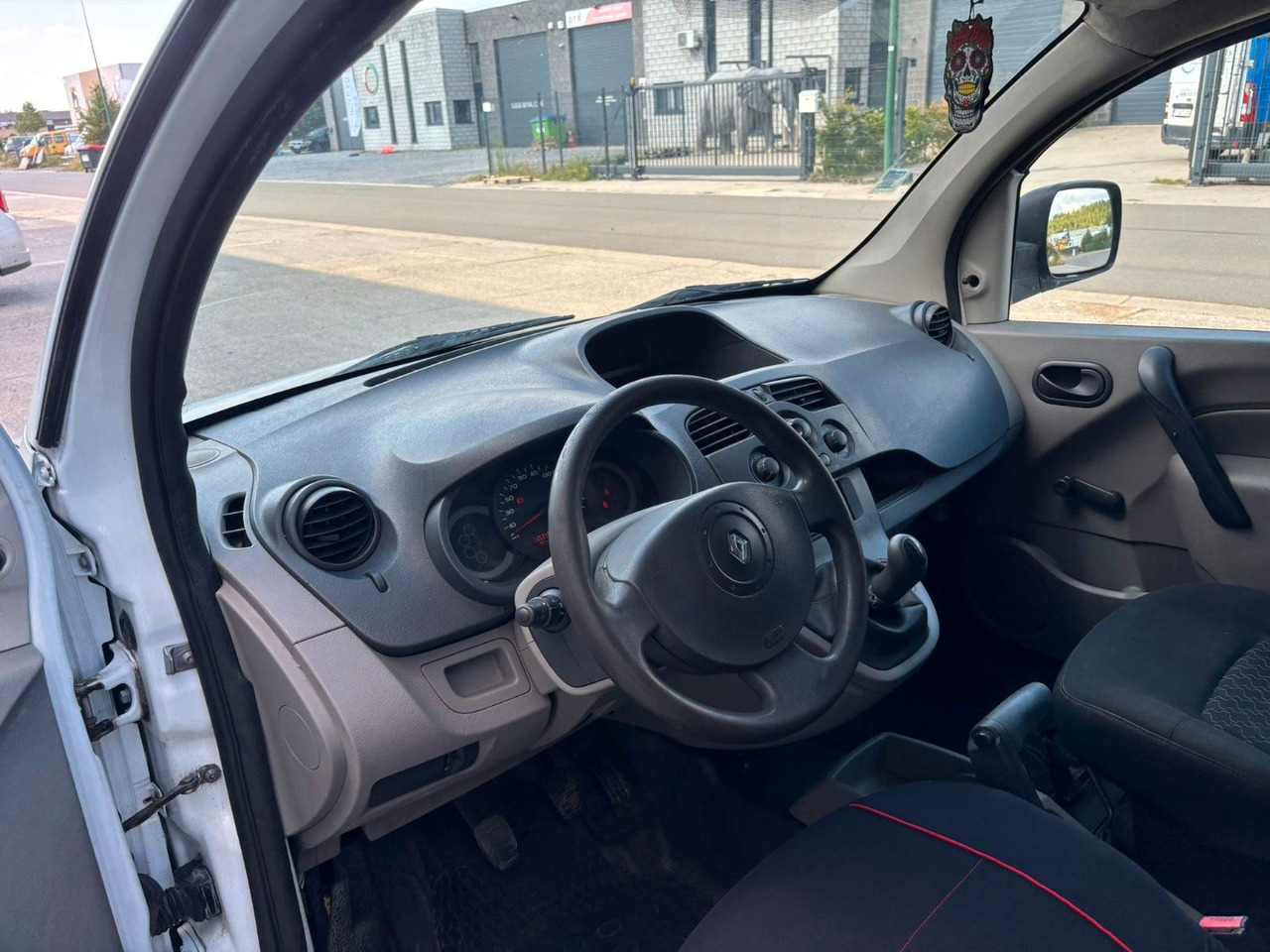 Väike kaubik Renault Kangoo 1.5dCi: pilt 12