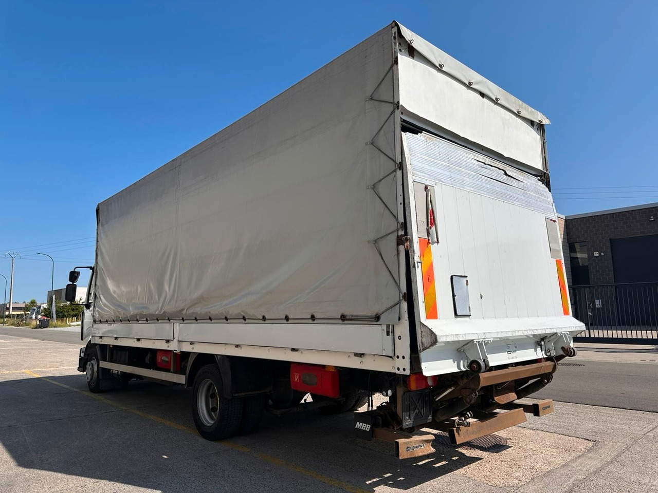 Renault Midlum dXi220-12. Klima. - Tent veoauto: pilt 5 Renault Midlum dXi220-12. Klima. - Tent veoauto: pilt 5
