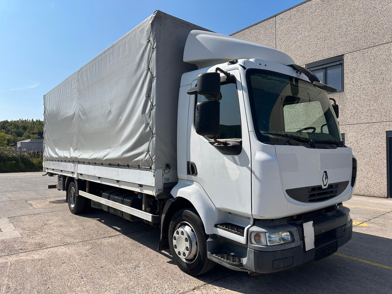 Renault Midlum dXi220-12. Klima. - Tent veoauto: pilt 4 Renault Midlum dXi220-12. Klima. - Tent veoauto: pilt 4