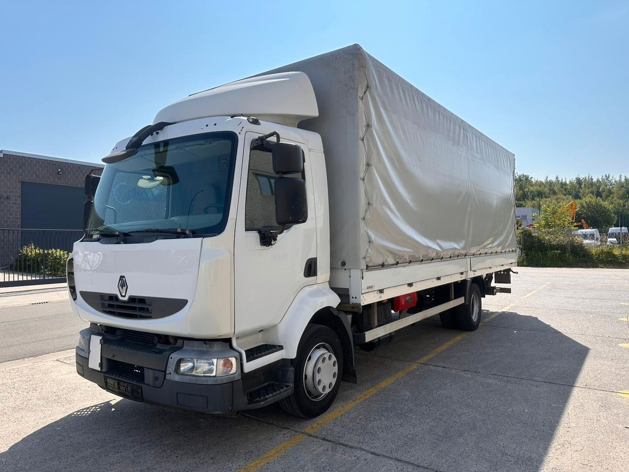 Renault Midlum dXi220-12. Klima. - Tent veoauto: pilt 3 Renault Midlum dXi220-12. Klima. - Tent veoauto: pilt 3