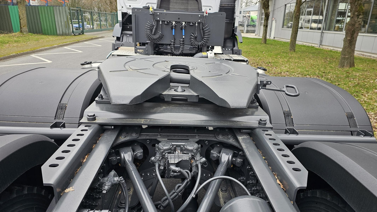 Uus Sadulveok MERCEDES-BENZ Actros 3340 S 6x4 ADR Euro 3 Tractor Head: pilt 6