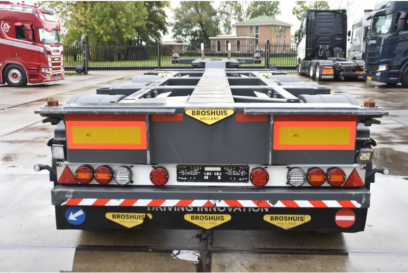 Broshuis 3UCC-39/45 MFCC - SAF AXLES - 2 x EXTENDABLE - DISC BRAKES - LIKE NEW ! - Konteinerveduk/ Tõstukiga poolhaagis: pilt 3 Broshuis 3UCC-39/45 MFCC - SAF AXLES - 2 x EXTENDABLE - DISC BRAKES - LIKE NEW ! - Konteinerveduk/ Tõstukiga poolhaagis: pilt 3