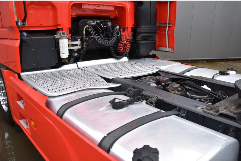 Sadulveok DAF XF 480 SSC 4x2 - NEW TACHO - 839 TKM - PARK. AIRCO - NAVI - SPECIAL INTERIOR - 2 x FUEL TANKS - ALCOA'S - TOP CONDITION -: pilt 9