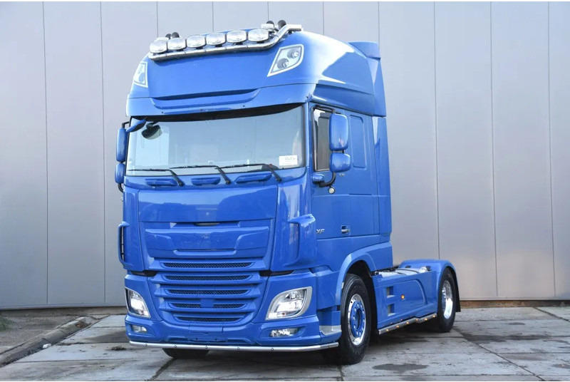 DAF XF 530 SSC 4x2 - RETARDER - PARK. AIRCO - 2 x FUEL TANKS - ALCOA'S - LED - TOP CONDITION - - Sadulveok: pilt 1 DAF XF 530 SSC 4x2 - RETARDER - PARK. AIRCO - 2 x FUEL TANKS - ALCOA'S - LED - TOP CONDITION - - Sadulveok: pilt 1