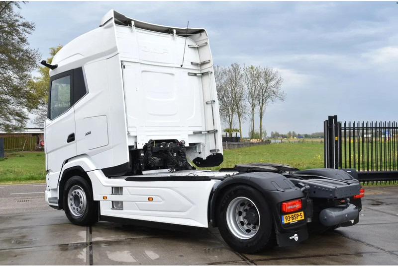 DAF XG 480 4x2 - 230 TKM - CAMERA SYSTEM - PARK. AIRCO - 2 x FUEL TANKS - APPLE CARPLAY/ANDROID - LED LIGHTS - TOP CONDITION - - Sadulveok: pilt 3 DAF XG 480 4x2 - 230 TKM - CAMERA SYSTEM - PARK. AIRCO - 2 x FUEL TANKS - APPLE CARPLAY/ANDROID - LED LIGHTS - TOP CONDITION - - Sadulveok: pilt 3