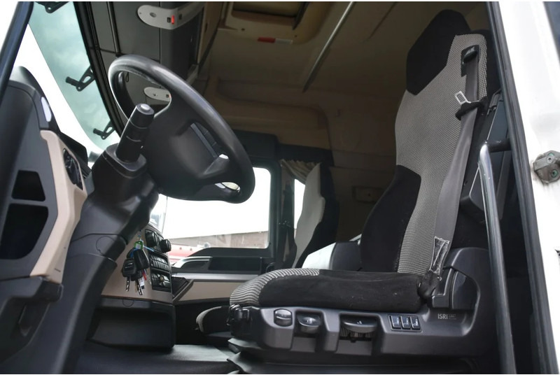 MAN TGS 18.360 4x2 - EURO 6 - 887 TKM - NAVI - AIRCO - DIFF. LOCK - GOOD CONDITION - - Sadulveok: pilt 4 MAN TGS 18.360 4x2 - EURO 6 - 887 TKM - NAVI - AIRCO - DIFF. LOCK - GOOD CONDITION - - Sadulveok: pilt 4