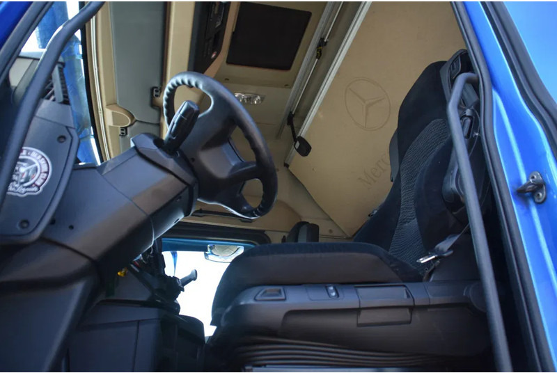 Mercedes-Benz Actros 2745 6x2 - EURO 6 - AIRCO - 2 x FUEL TANKS - 2 BEDS - SLIDING FIFTH WHEEL - SPECIAL BUMPER - TOP CONDITION - - Sadulveok: pilt 4 Mercedes-Benz Actros 2745 6x2 - EURO 6 - AIRCO - 2 x FUEL TANKS - 2 BEDS - SLIDING FIFTH WHEEL - SPECIAL BUMPER - TOP CONDITION - - Sadulveok: pilt 4