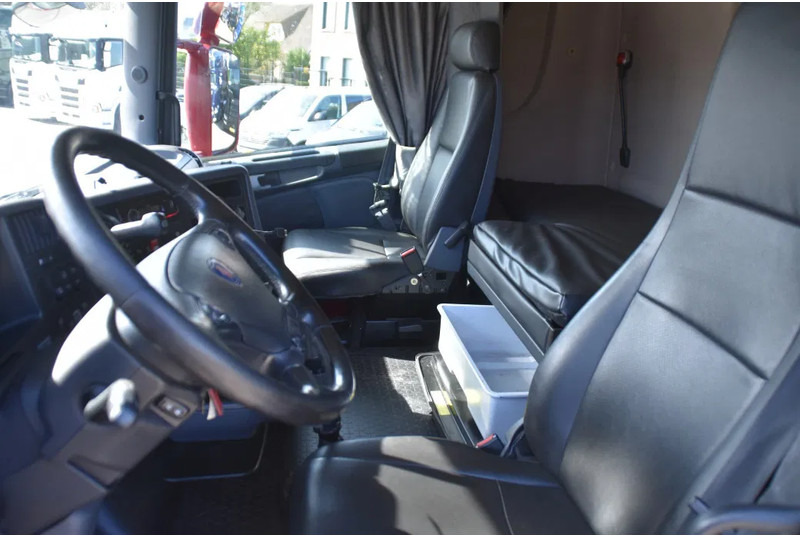 Scania R420 HL 6x2/4 - ADR FL - MANUAL - EURO 5 - 698 TKM - HYDRAULIC SYSTEM - LEATHER SEATS - XENON - - Sadulveok: pilt 5 Scania R420 HL 6x2/4 - ADR FL - MANUAL - EURO 5 - 698 TKM - HYDRAULIC SYSTEM - LEATHER SEATS - XENON - - Sadulveok: pilt 5