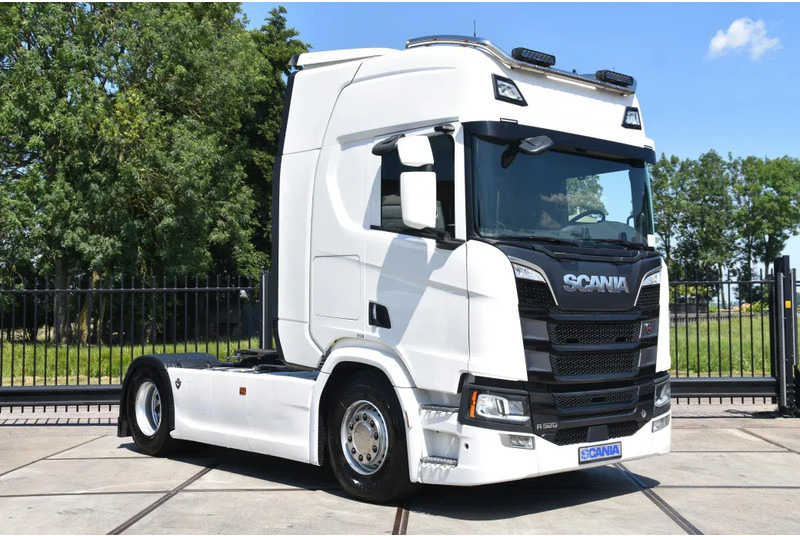 Scania R520 V8 NGS 4x2 - RETARDER - 504 TKM - PARK. AIRCO - ACC - NAVI - 2 x FUEL TANKS - LED LIGHTS - - Sadulveok: pilt 1 Scania R520 V8 NGS 4x2 - RETARDER - 504 TKM - PARK. AIRCO - ACC - NAVI - 2 x FUEL TANKS - LED LIGHTS - - Sadulveok: pilt 1