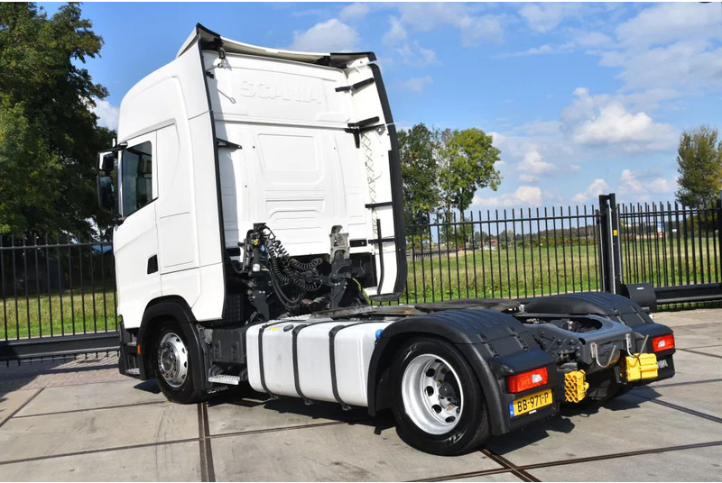 Scania S410 NGS 4x2EB MEGA 95 cm or 103 cm driving height - RETARDER - 804 TKM - FULL AIR - PARK. AIRCO - LEATHER SEATS - 2 x FUEL TANK - Sadulveok: pilt 3 Scania S410 NGS 4x2EB MEGA 95 cm or 103 cm driving height - RETARDER - 804 TKM - FULL AIR - PARK. AIRCO - LEATHER SEATS - 2 x FUEL TANK - Sadulveok: pilt 3