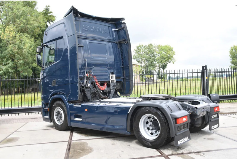 Scania S450 NGS 4x2NB - FULL AIR - RETARDER - ACC - PARK. AIRCO - 2 x FUEL TANKS - TOP CONDITION - - Sadulveok: pilt 3 Scania S450 NGS 4x2NB - FULL AIR - RETARDER - ACC - PARK. AIRCO - 2 x FUEL TANKS - TOP CONDITION - - Sadulveok: pilt 3