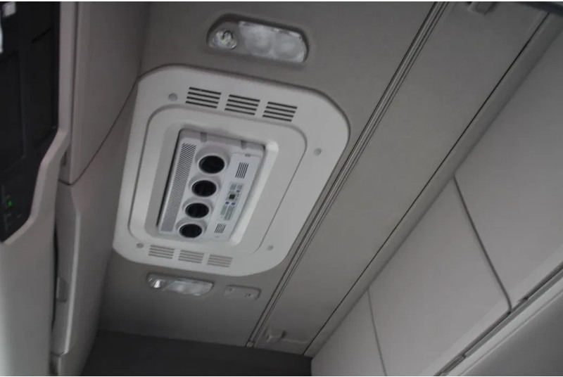 Scania S500 NGS 4x2NB - NEW TACHO - RETARDER - FULL AIR - PARK. AIRCO - 2 x FUEL TANKS - 4 POINT AIR SUSP. REAR - ALCOA'S - LED - - Sadulveok: pilt 5 Scania S500 NGS 4x2NB - NEW TACHO - RETARDER - FULL AIR - PARK. AIRCO - 2 x FUEL TANKS - 4 POINT AIR SUSP. REAR - ALCOA'S - LED - - Sadulveok: pilt 5