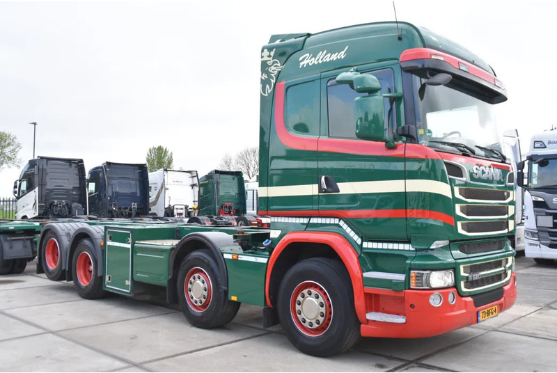Scania R520 HL V8 8x2 - EURO 6 - MANUAL - RETARDER - WHEELBASE: 510 cm - 10 TONS FRONT AXLE - XENON - - Konteinerveduk/ Tõstukiga veoauto: pilt 3 Scania R520 HL V8 8x2 - EURO 6 - MANUAL - RETARDER - WHEELBASE: 510 cm - 10 TONS FRONT AXLE - XENON - - Konteinerveduk/ Tõstukiga veoauto: pilt 3