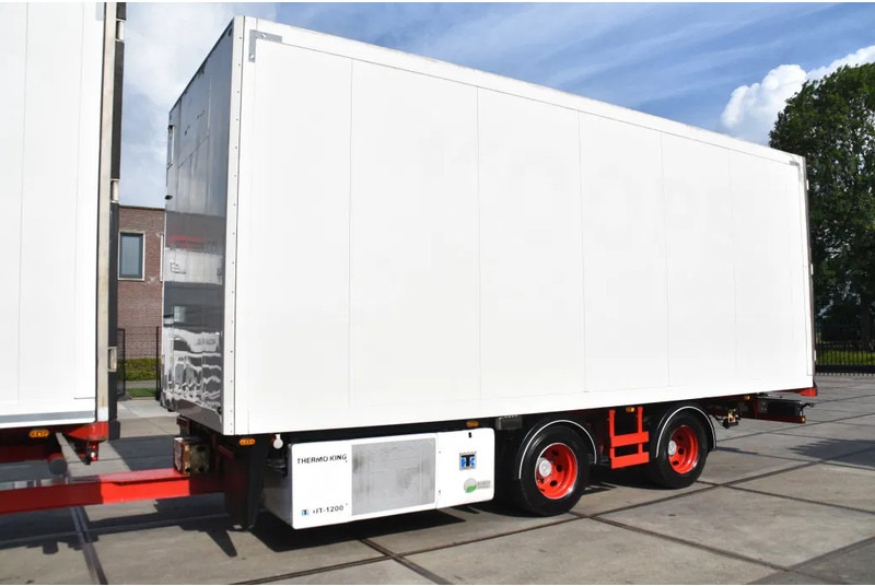 Scania S520 V8 NGS 6x2*4NB + SCHMITZ ZKO 20 - THERMO KING - RETARDER - FULL AIR - WHEELBASE: 515 CM - TOP CONDITION - - Külmutiga veoauto: pilt 3 Scania S520 V8 NGS 6x2*4NB + SCHMITZ ZKO 20 - THERMO KING - RETARDER - FULL AIR - WHEELBASE: 515 CM - TOP CONDITION - - Külmutiga veoauto: pilt 3