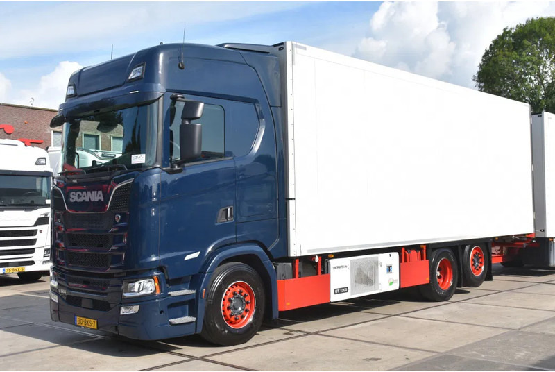 Scania S520 V8 NGS 6x2*4NB - THERMO KING - RETARDER - FULL AIR - WHEELBASE: 515 CM - LED LIGHTS - TOP CONDITION - - Külmutiga veoauto: pilt 1 Scania S520 V8 NGS 6x2*4NB - THERMO KING - RETARDER - FULL AIR - WHEELBASE: 515 CM - LED LIGHTS - TOP CONDITION - - Külmutiga veoauto: pilt 1