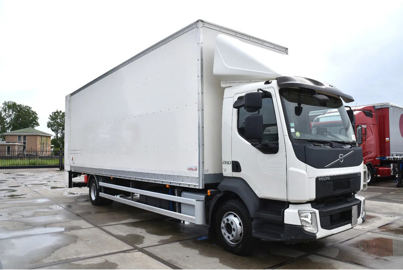 Volvo FL 280 4x2 + BOX - 294 TKM - AIRCO - DOUBLE CARGOFLOOR - ELEVATOR - REMOTE CONTROL - CAMERA - - Kasti veoauto: pilt 4 Volvo FL 280 4x2 + BOX - 294 TKM - AIRCO - DOUBLE CARGOFLOOR - ELEVATOR - REMOTE CONTROL - CAMERA - - Kasti veoauto: pilt 4