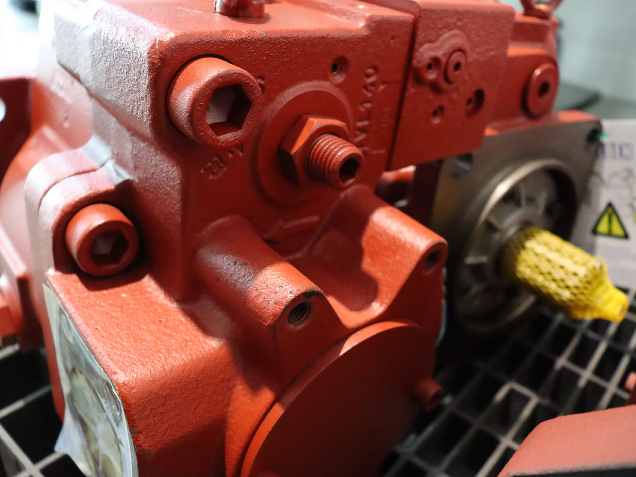 KAWASAKI K3VL140B-1NRSM-L01 H1 - Hüdrauliline pump - Ehitusmasinad: pilt 4 KAWASAKI K3VL140B-1NRSM-L01 H1 - Hüdrauliline pump - Ehitusmasinad: pilt 4