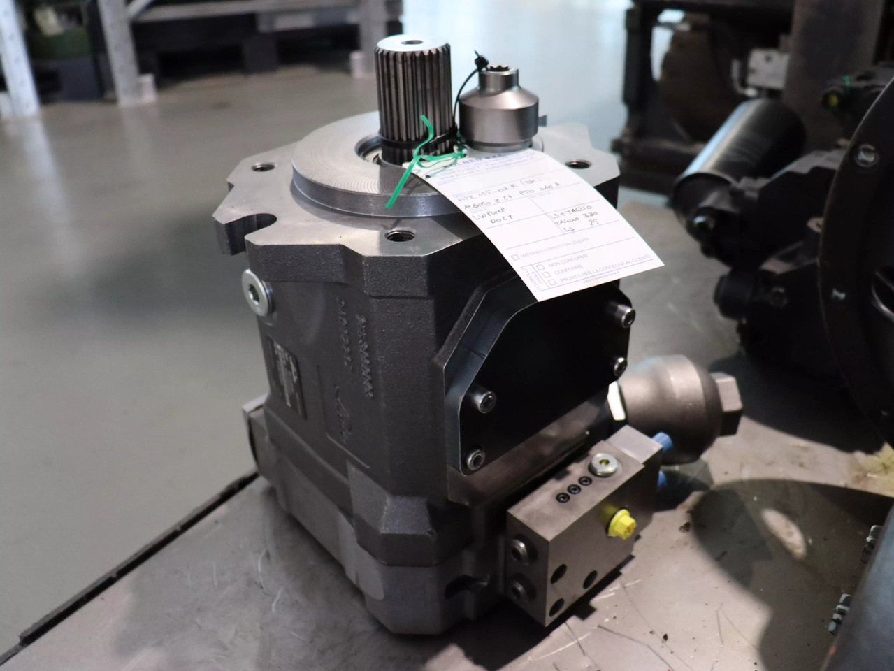 Linde HPR02 A2 135 R LP00 0 0 0 S - Hüdrauliline pump - Materjali käitlemise seade: pilt 2 Linde HPR02 A2 135 R LP00 0 0 0 S - Hüdrauliline pump - Materjali käitlemise seade: pilt 2