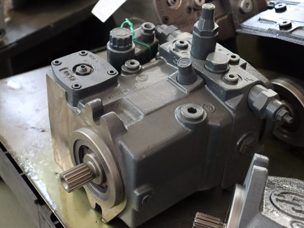 REXROTH A10VG45DA1D2/10R-NSC10F015SH - Hüdrauliline pump - Materjali käitlemise seade: pilt 2 REXROTH A10VG45DA1D2/10R-NSC10F015SH - Hüdrauliline pump - Materjali käitlemise seade: pilt 2