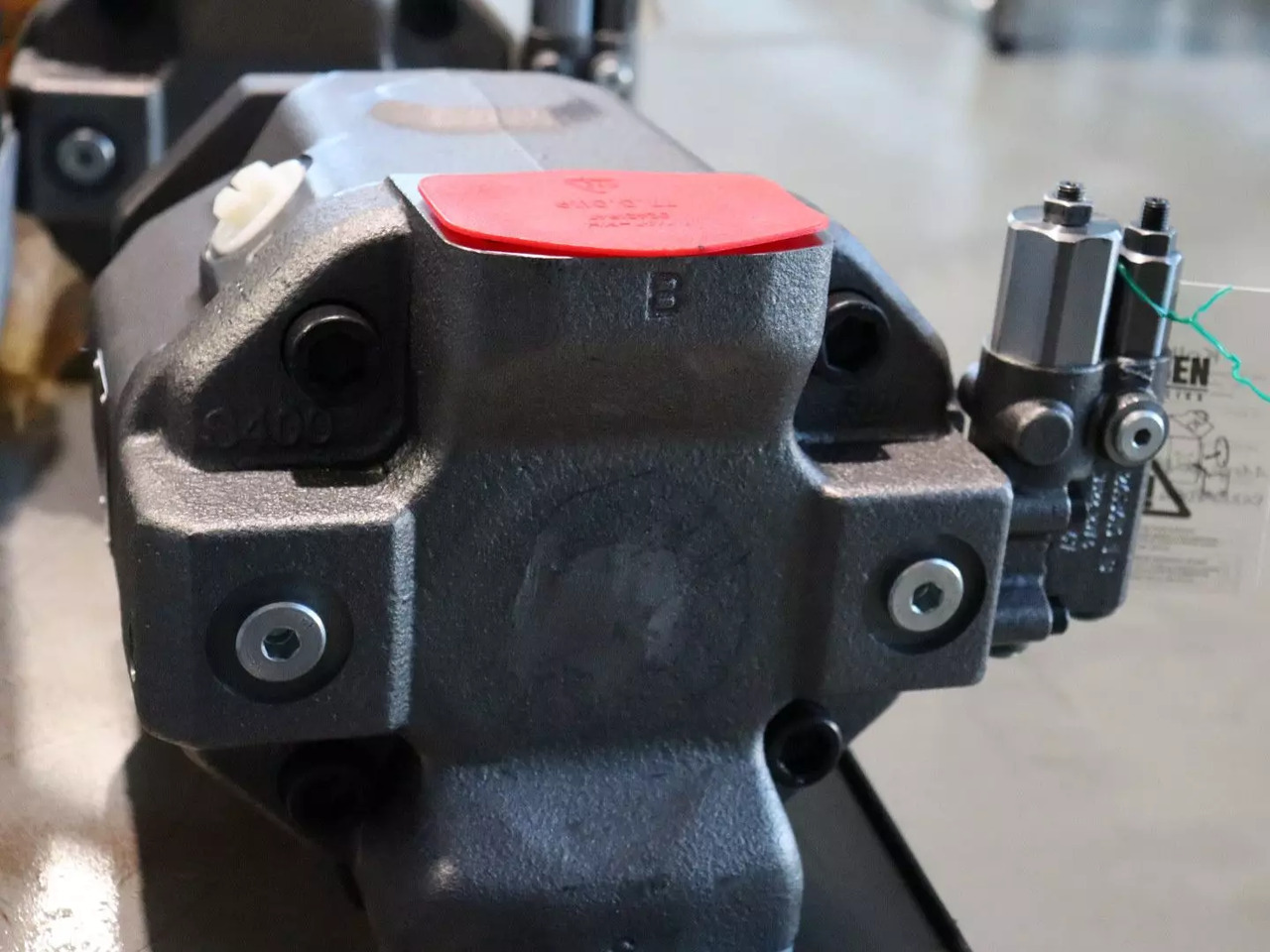 REXROTH A10VO100DFR/31L-VSC62N00 - Hüdrauliline pump - Materjali käitlemise seade: pilt 2 REXROTH A10VO100DFR/31L-VSC62N00 - Hüdrauliline pump - Materjali käitlemise seade: pilt 2