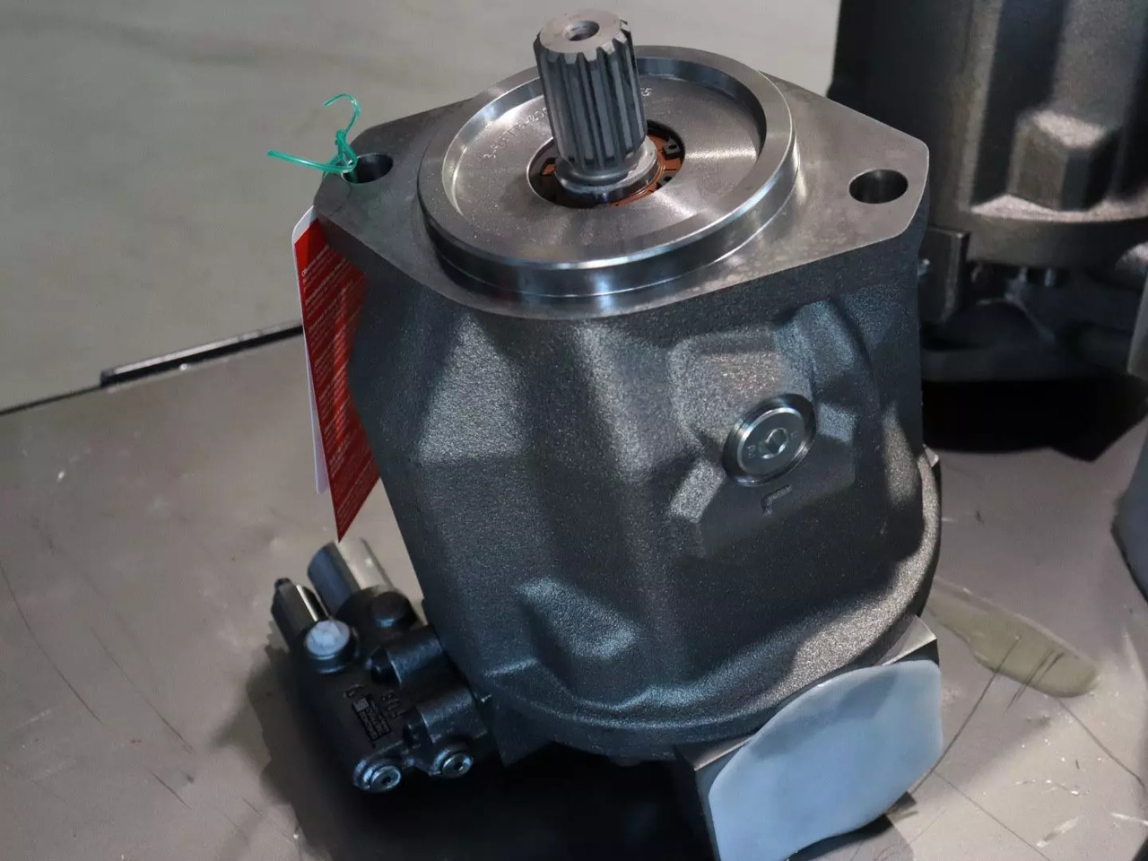 REXROTH A10VO71DFR/31L-VSC92N00 - Hüdrauliline pump - Ehitusmasinad: pilt 2 REXROTH A10VO71DFR/31L-VSC92N00 - Hüdrauliline pump - Ehitusmasinad: pilt 2