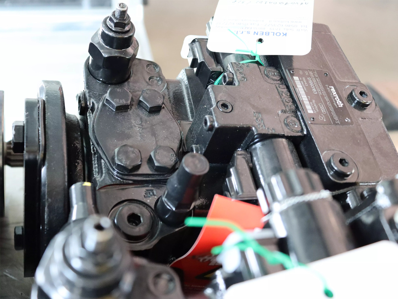 REXROTH A4VG40DA1D2/32R-NZC02F025SP-S - Hüdrauliline pump - Ehitusmasinad: pilt 3 REXROTH A4VG40DA1D2/32R-NZC02F025SP-S - Hüdrauliline pump - Ehitusmasinad: pilt 3