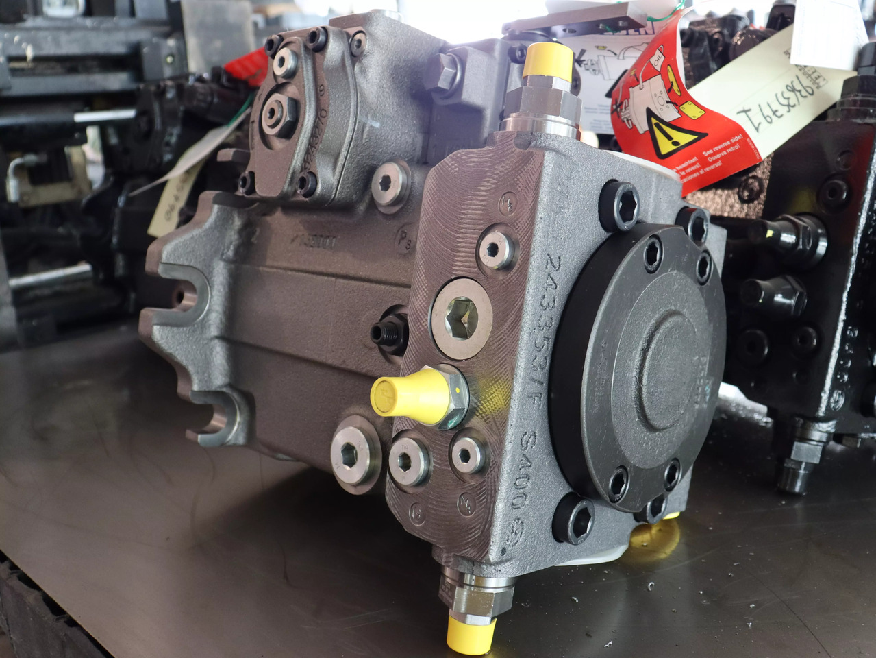 REXROTH A4VG90HWDT1/32R-NZF02F001S - Hüdrauliline pump - Ehitusmasinad: pilt 2 REXROTH A4VG90HWDT1/32R-NZF02F001S - Hüdrauliline pump - Ehitusmasinad: pilt 2