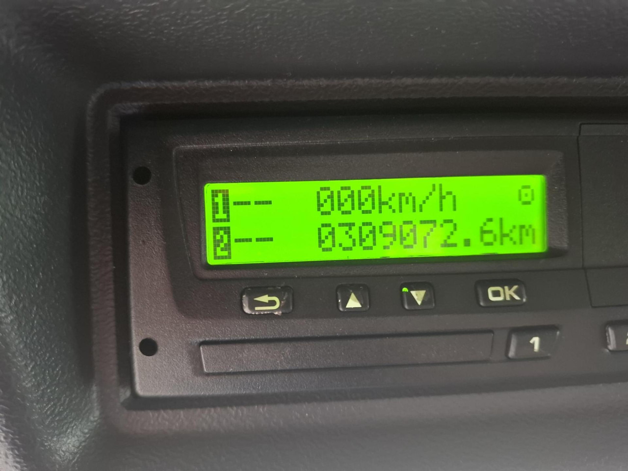 SCANIA SCANIA P250 Fourgon Hayon - Kabiinišassiiga veoauto: pilt 5 SCANIA SCANIA P250 Fourgon Hayon - Kabiinišassiiga veoauto: pilt 5