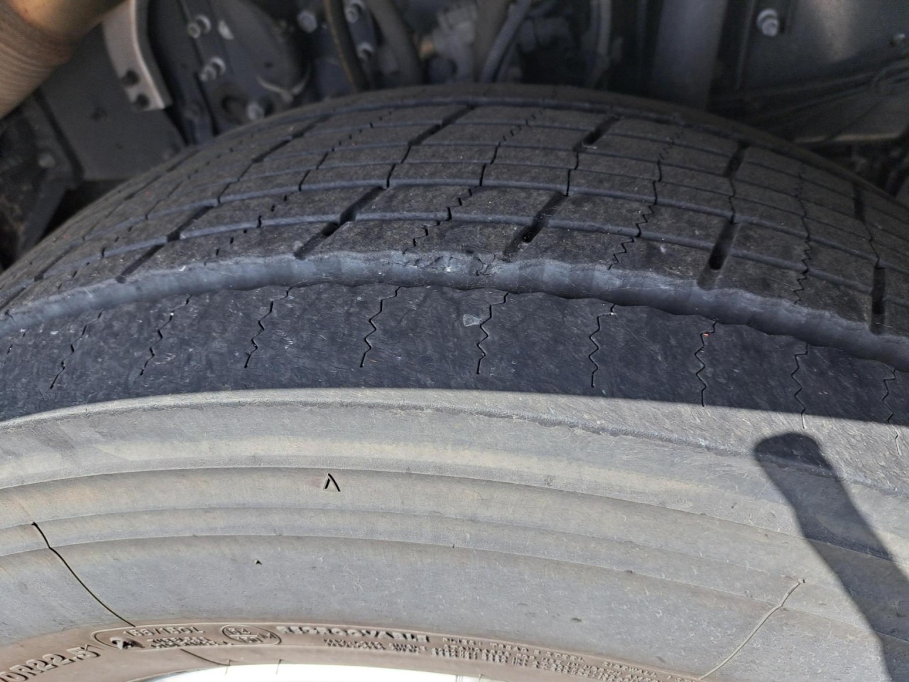 Kabiinišassiiga veoauto SCANIA SCANIA P280 4x2 Fourgon Hayon: pilt 8