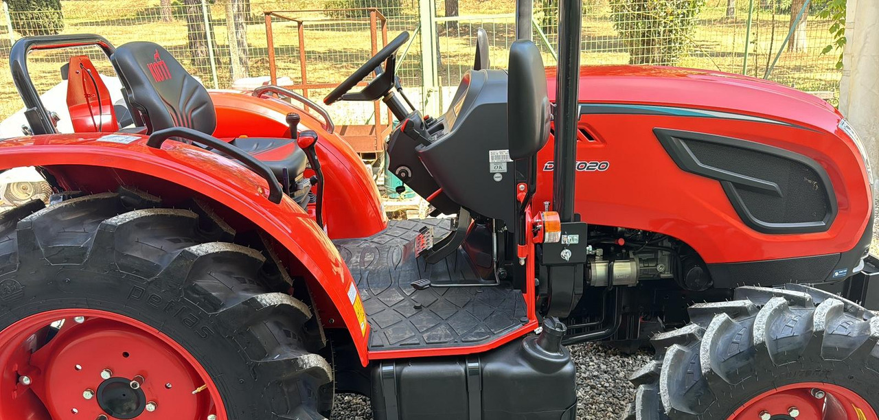 Kioti - Traktor: pilt 3 Kioti - Traktor: pilt 3