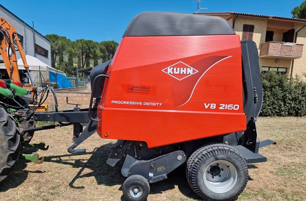 Rotopressa Kuhn - Heinapress, ümmargune: pilt 1 Rotopressa Kuhn - Heinapress, ümmargune: pilt 1
