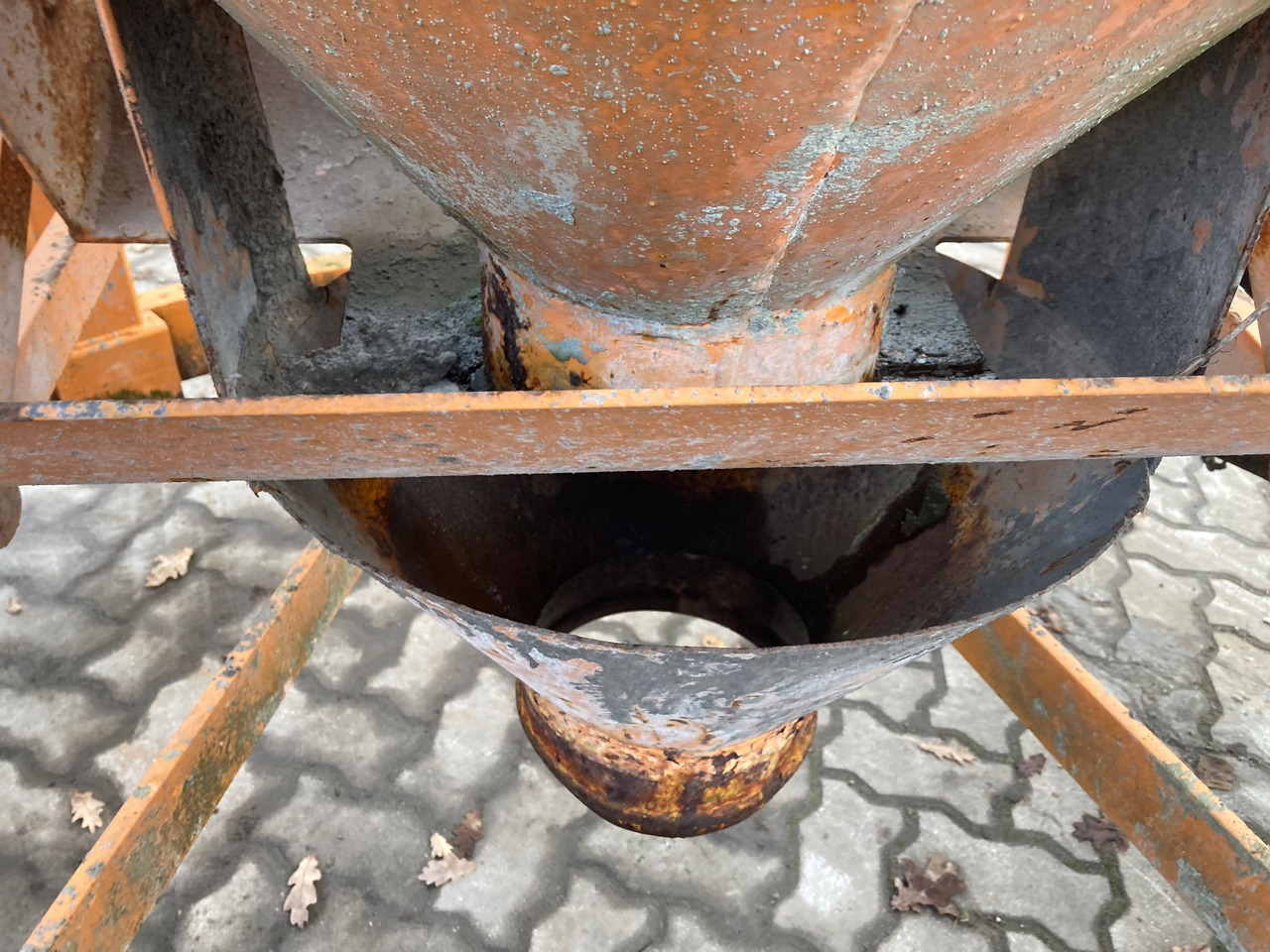 Eichinger concrete silo 1016H.22 - Lisaseade - Materjali käitlemise seade: pilt 4 Eichinger concrete silo 1016H.22 - Lisaseade - Materjali käitlemise seade: pilt 4