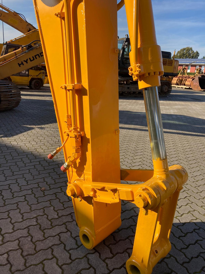 HYUNDAI Robex 290 NLC-7A spare parts carrier - Varuosa - Lintekskavaator: pilt 2 HYUNDAI Robex 290 NLC-7A spare parts carrier - Varuosa - Lintekskavaator: pilt 2