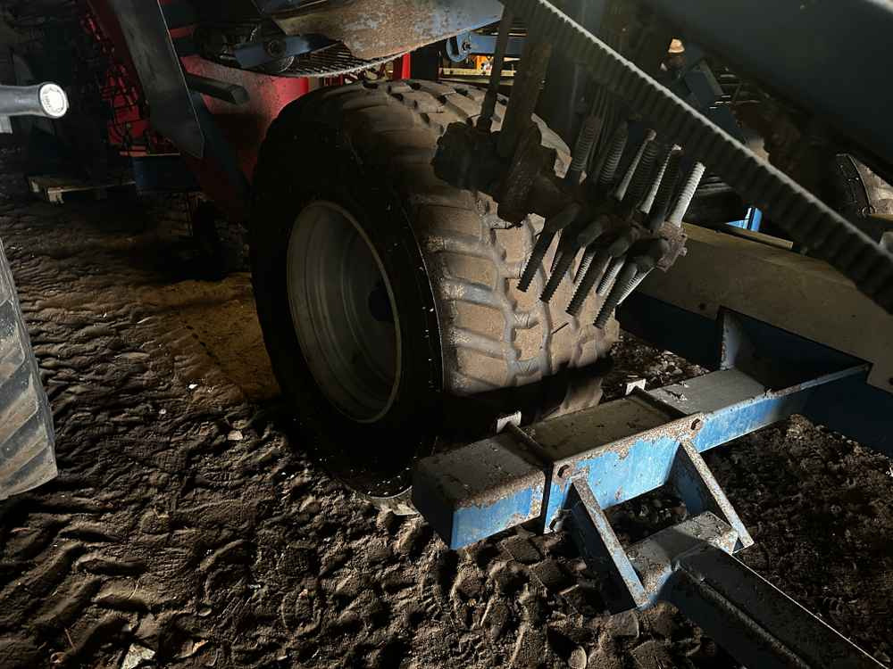 Viinamarjavõtumasin ASA-Lift T-130-B: pilt 19 Viinamarjavõtumasin ASA-Lift T-130-B: pilt 19