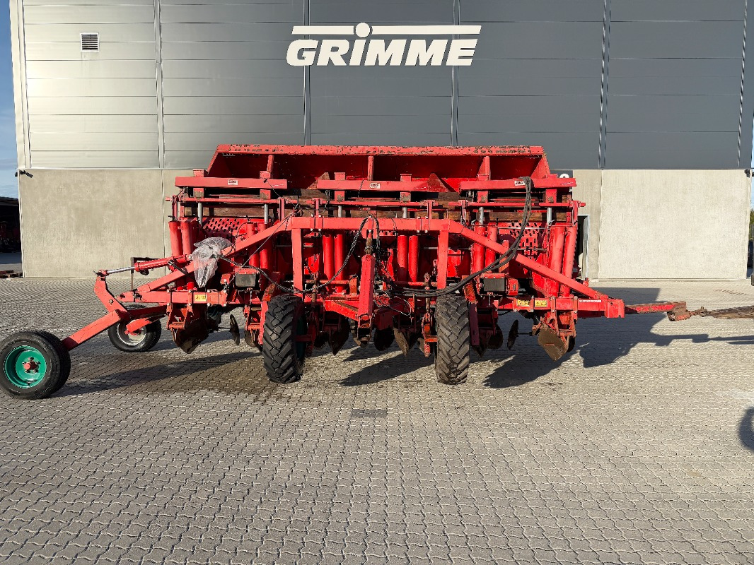 Kverneland UN-3300 - Saagikoristusmasin: pilt 1 Kverneland UN-3300 - Saagikoristusmasin: pilt 1