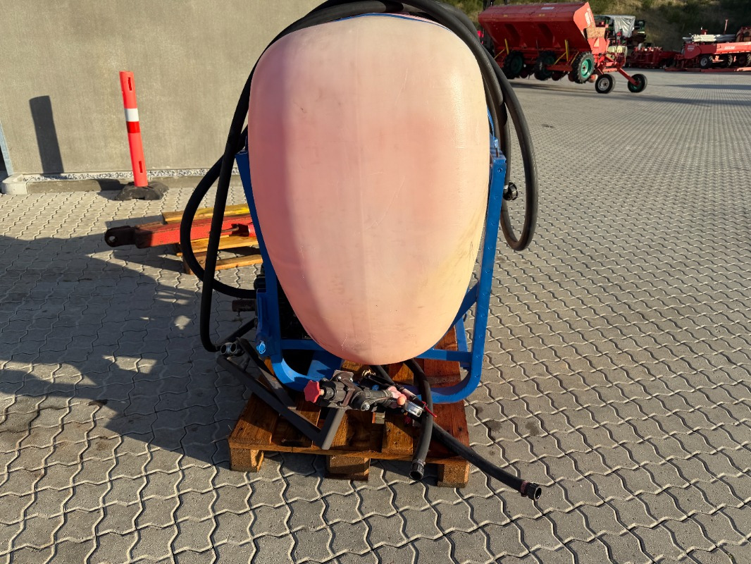 Kverneland UN-3300 - Saagikoristusmasin: pilt 5 Kverneland UN-3300 - Saagikoristusmasin: pilt 5