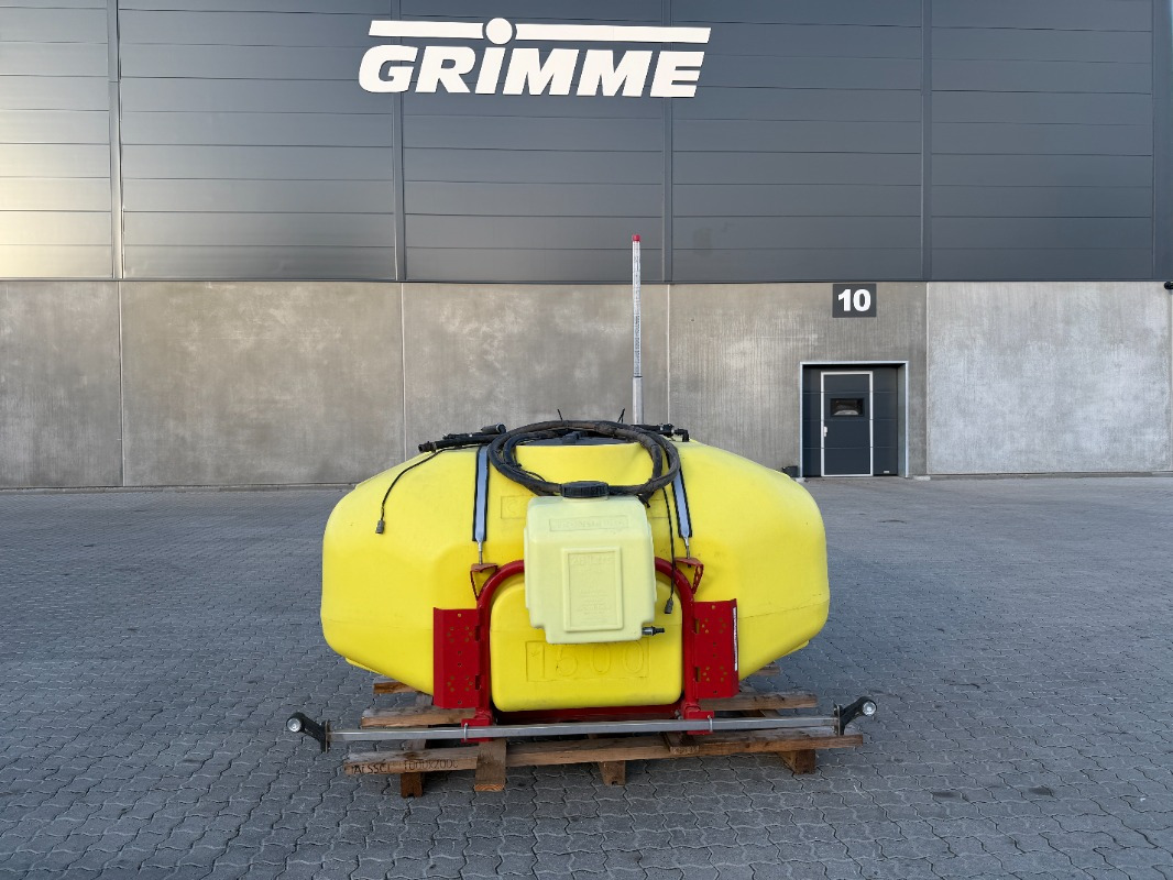 Tecnocar Tecnospra 1500 Fronttank - Saagikoristusmasin: pilt 1 Tecnocar Tecnospra 1500 Fronttank - Saagikoristusmasin: pilt 1