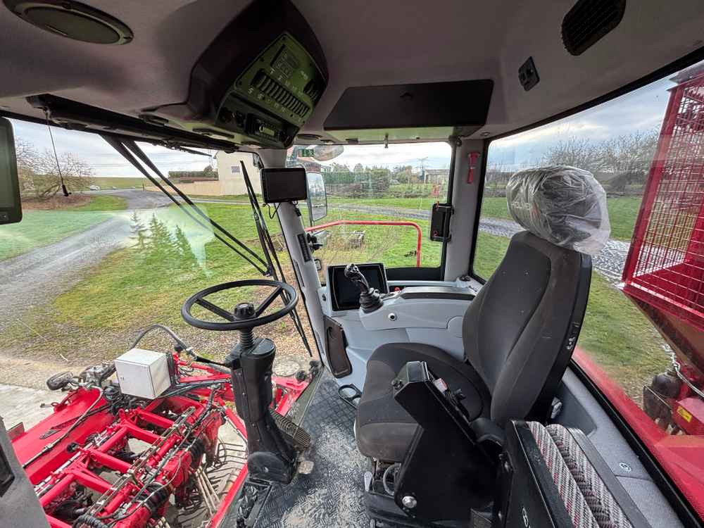 Holmer T4-30 - Maaharimisseadmed: pilt 3 Holmer T4-30 - Maaharimisseadmed: pilt 3