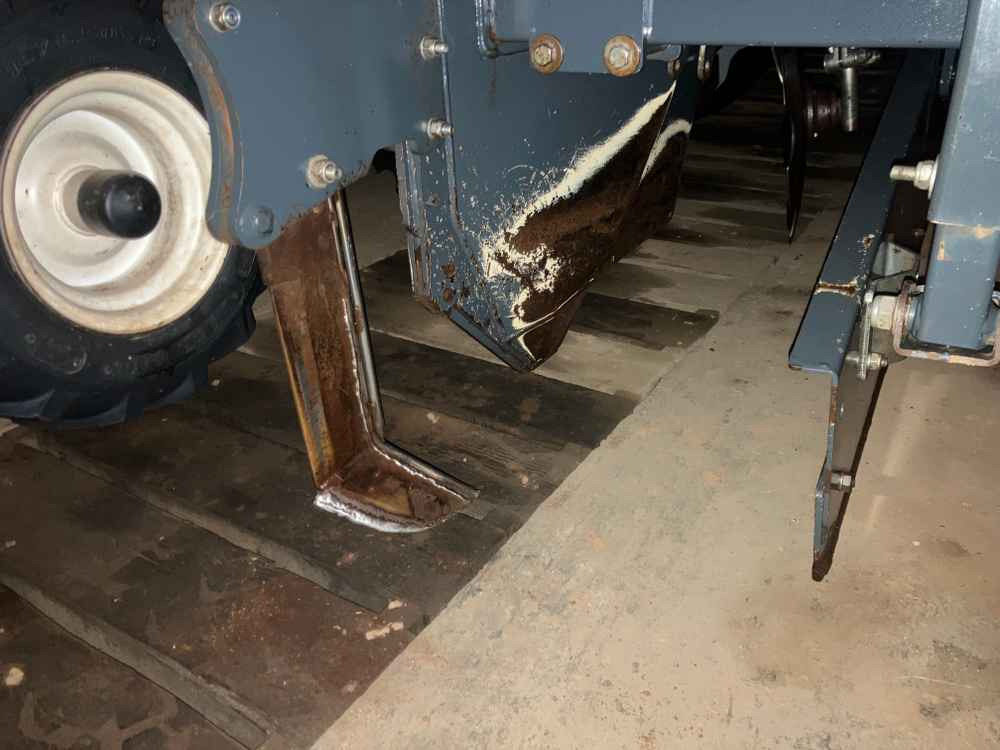 Dewulf MS2000 - Saagikoristusmasin: pilt 4 Dewulf MS2000 - Saagikoristusmasin: pilt 4