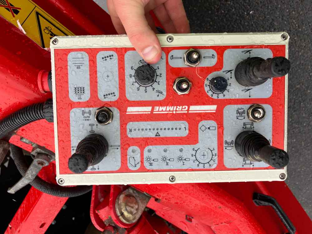 Grimme CS 150 - Kartulivõtumasin: pilt 2 Grimme CS 150 - Kartulivõtumasin: pilt 2