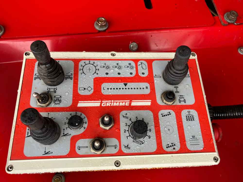 Grimme CS 150 - Kartulivõtumasin: pilt 4 Grimme CS 150 - Kartulivõtumasin: pilt 4