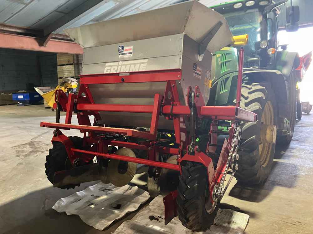 Grimme Grimme FA / FDS, Front Mounted Fertiliser Aplicator - Saagikoristusmasin: pilt 1 Grimme Grimme FA / FDS, Front Mounted Fertiliser Aplicator - Saagikoristusmasin: pilt 1
