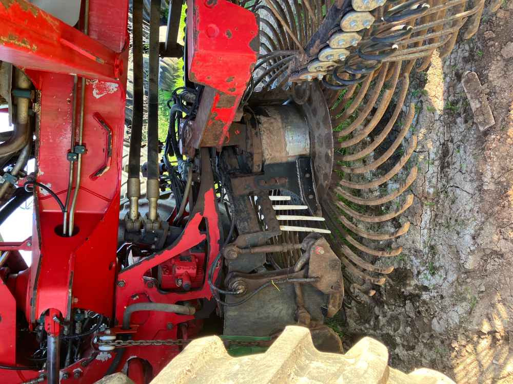 Holmer Holmer T4-40 Self-Propelled Sugarbeet Harvester - Maaharimisseadmed: pilt 2 Holmer Holmer T4-40 Self-Propelled Sugarbeet Harvester - Maaharimisseadmed: pilt 2