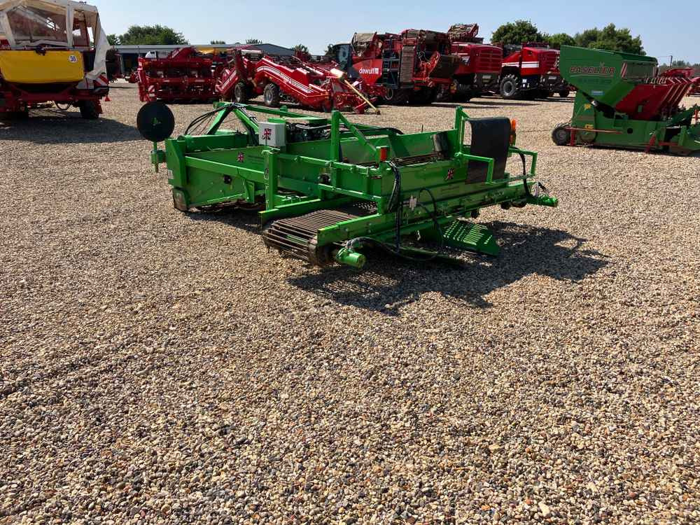 Jones Onion Windrower - Viinamarjavõtumasin: pilt 5 Jones Onion Windrower - Viinamarjavõtumasin: pilt 5