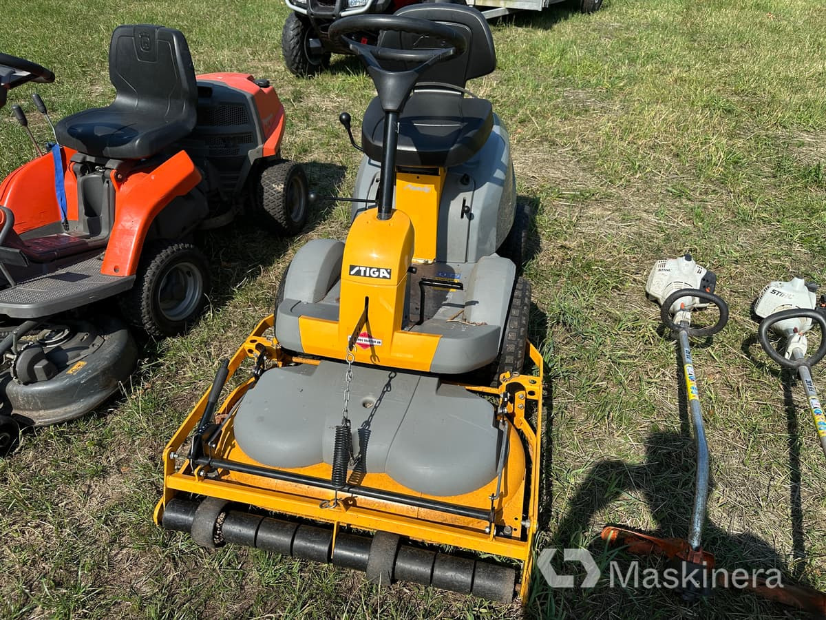 Åkgräsklippare Stiga Ready V301 - Muruniiduk: pilt 2 Åkgräsklippare Stiga Ready V301 - Muruniiduk: pilt 2