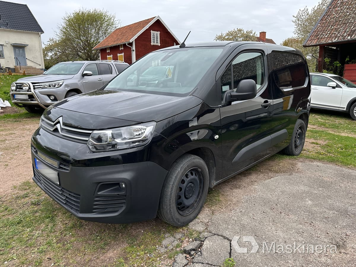 Arbetsbil Citroën Berlingo 1.2 PureTech Aut - Väike kaubik: pilt 1 Arbetsbil Citroën Berlingo 1.2 PureTech Aut - Väike kaubik: pilt 1